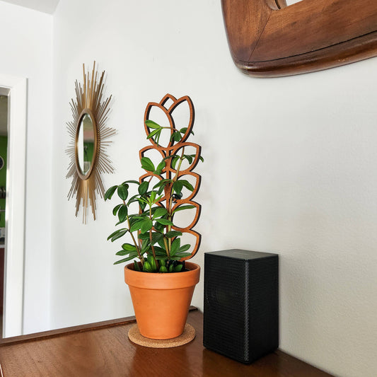 Tulip Wood Trellis Mini