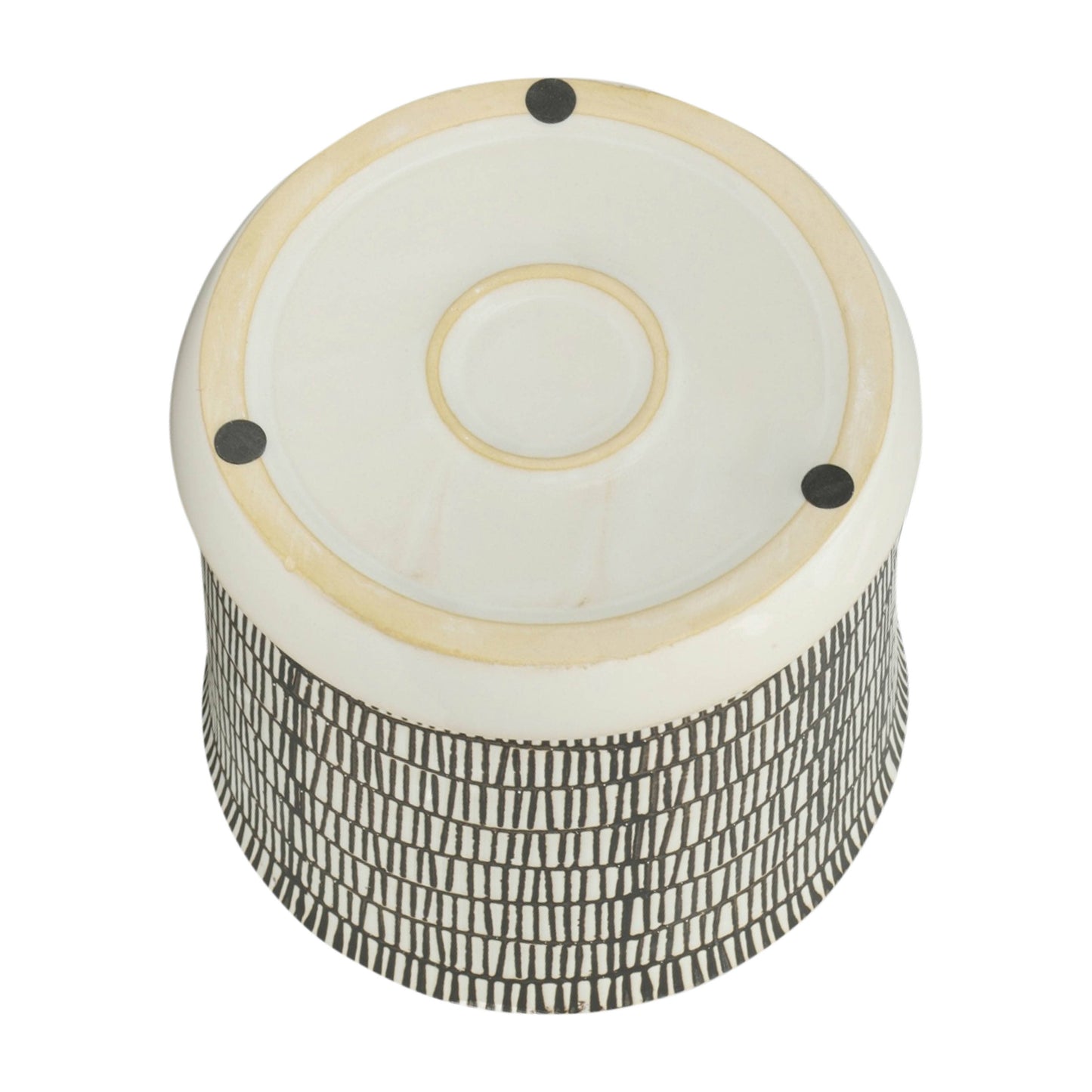 Ivory w/ Saucer 8"