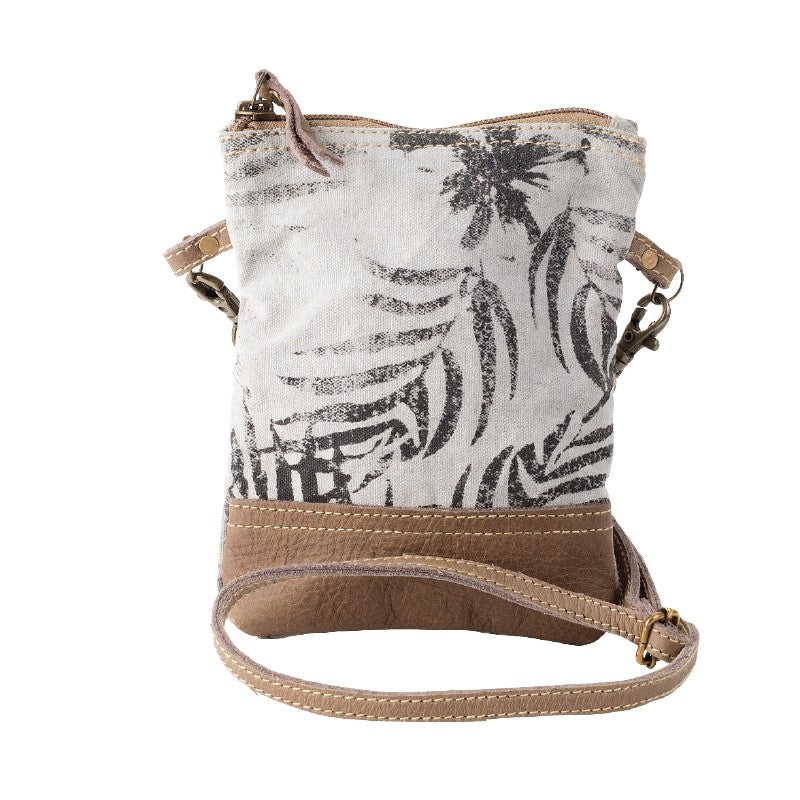 PASSPORT BAG