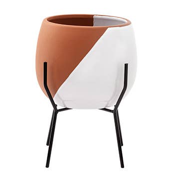 Planter, Cache w/ Stand